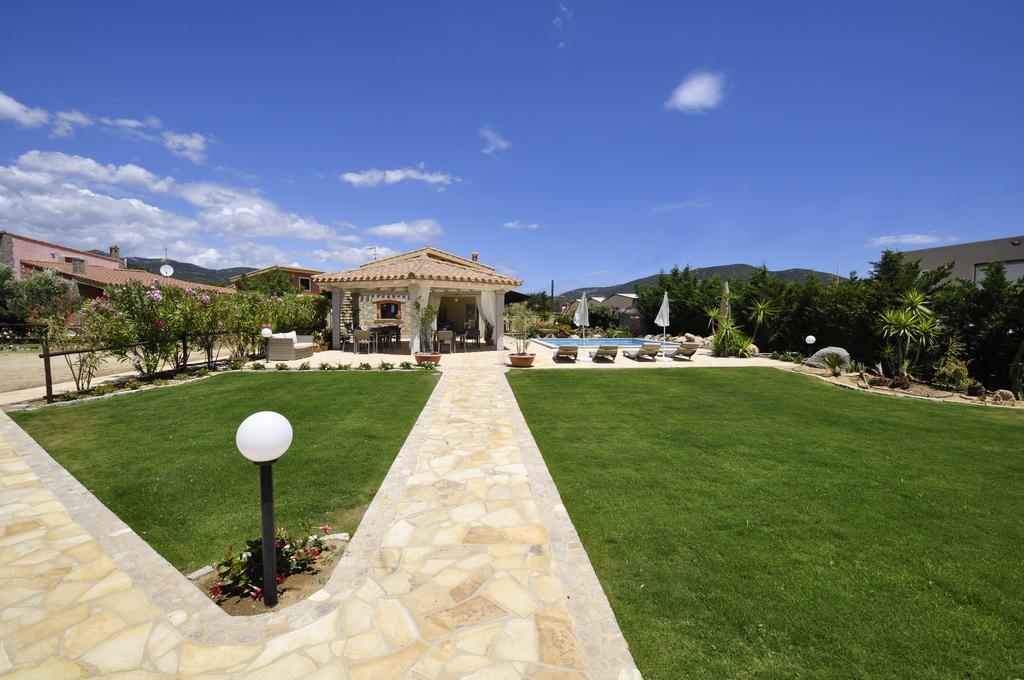 B&B I Graniti Sardi Villasimius Exterior foto