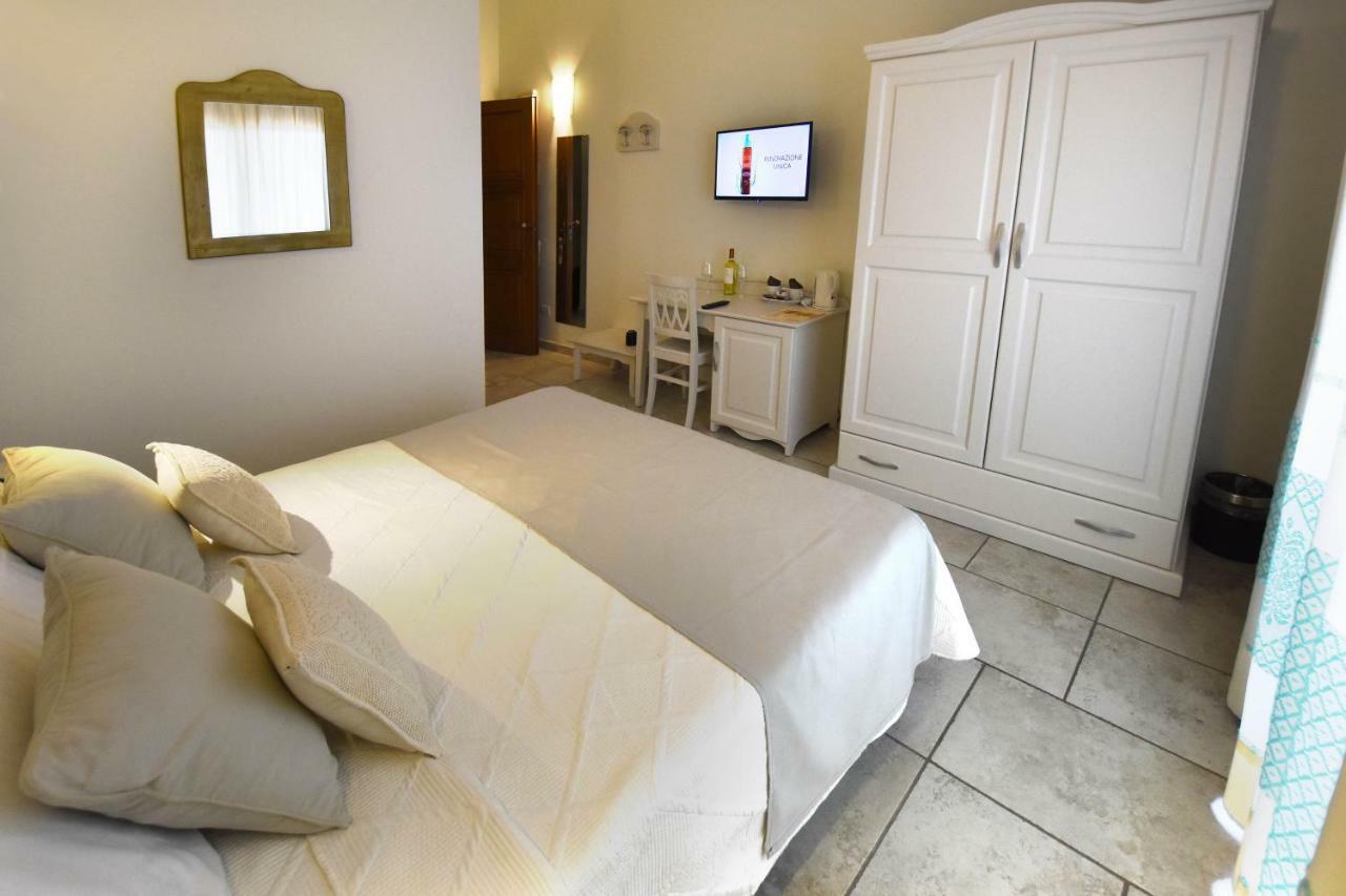B&B I Graniti Sardi Villasimius Exterior foto